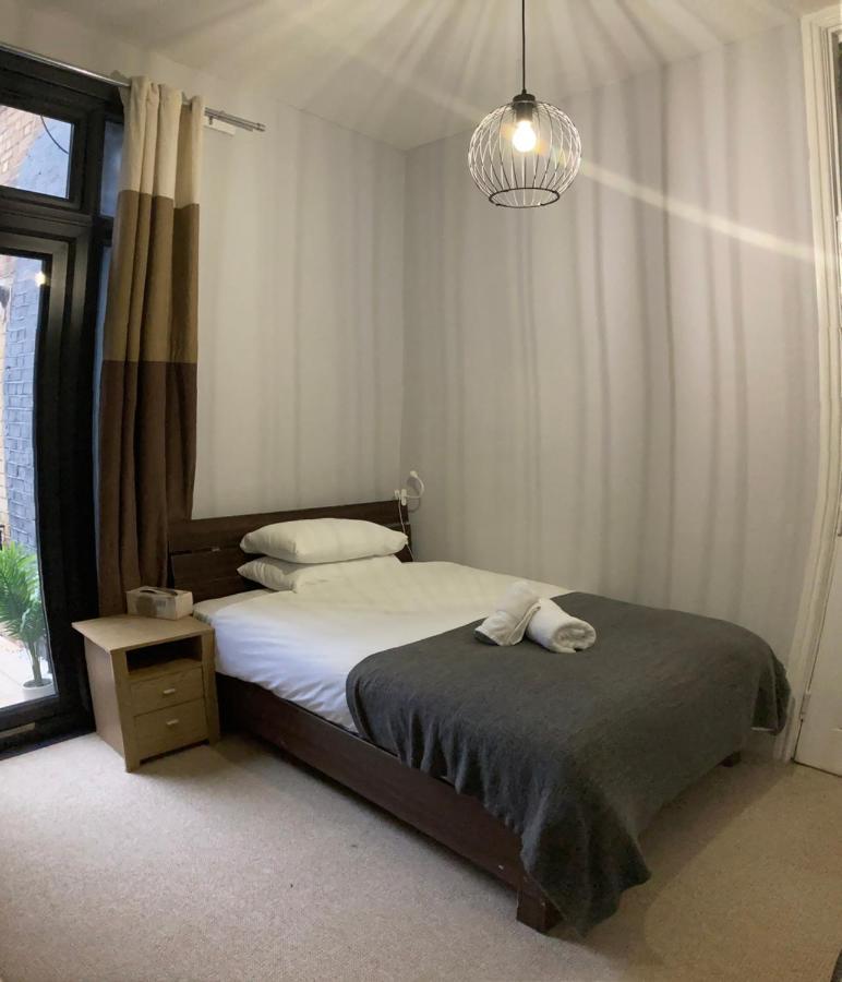 Cozy Private Room London Exterior photo