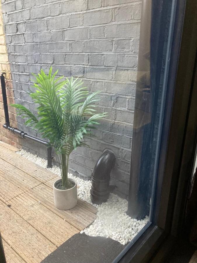 Cozy Private Room London Exterior photo